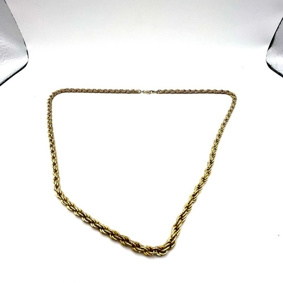 Gold Chain - Marked ’KOREA’ Gold Tone 24” Vintage Spring Ring closure - Picture 6 of 8